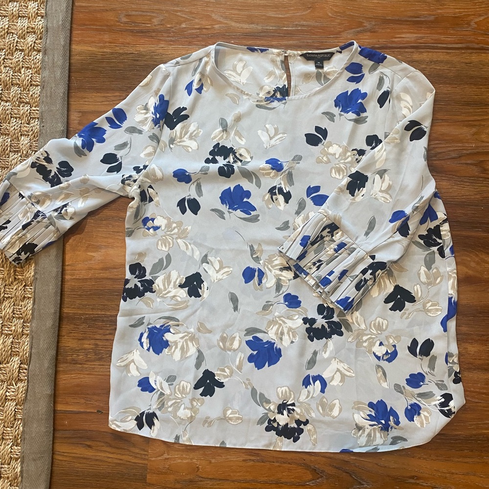Banana Republic blouse
